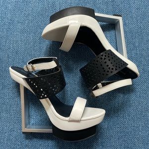 Anti-gravity Platform Wedges